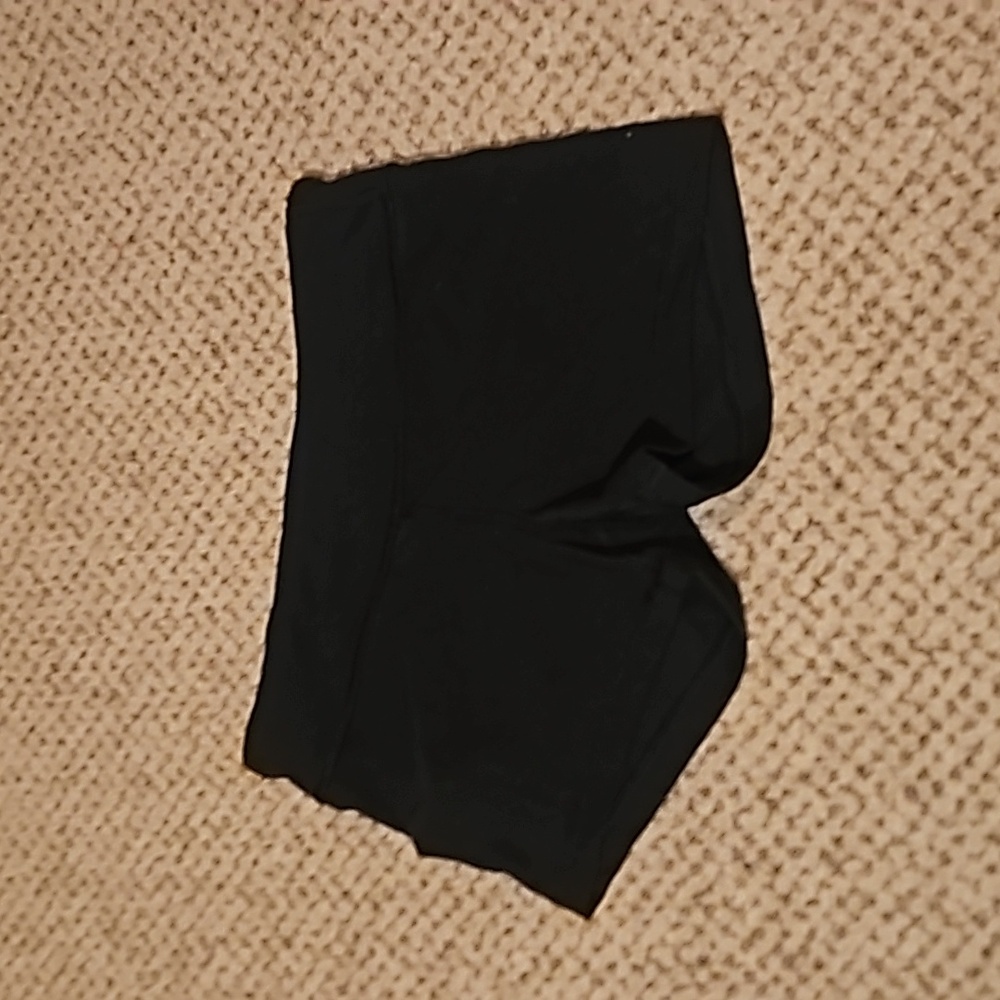All black Ivivva girls size 12 booty shorts